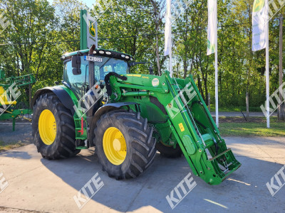 John Deere 6215R