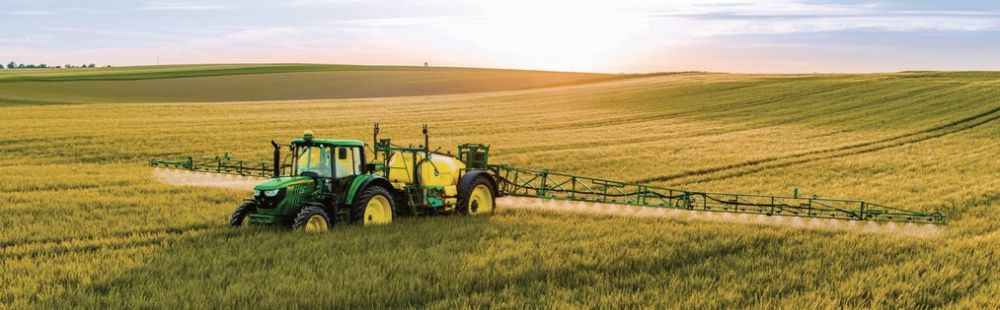 John Deere permetezőgép