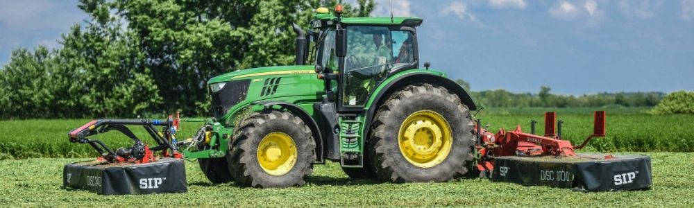 SIP Kasza JOhn Deere traktorral