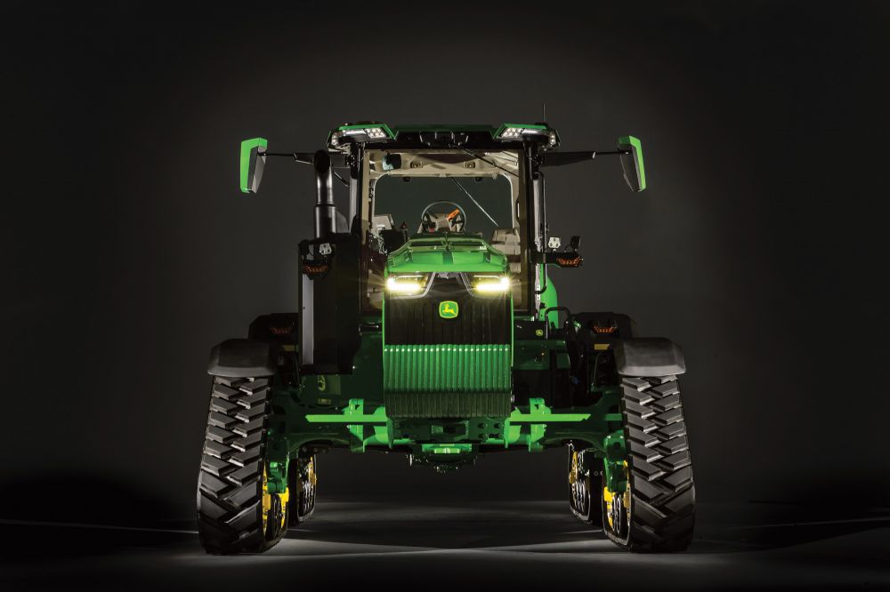 John Deere 8RX kite