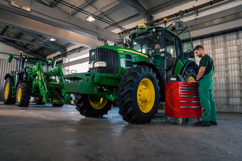 traktor szerviz