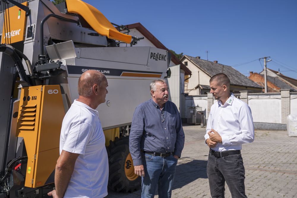 pellenc szőlő szüretelő kombájn