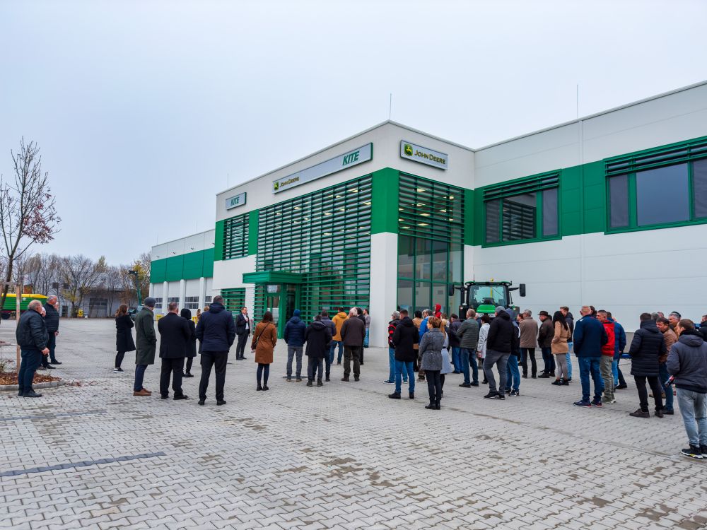 Új after-sales bázissal erősítette hálózatát a KITE Zrt. Szekszárdon