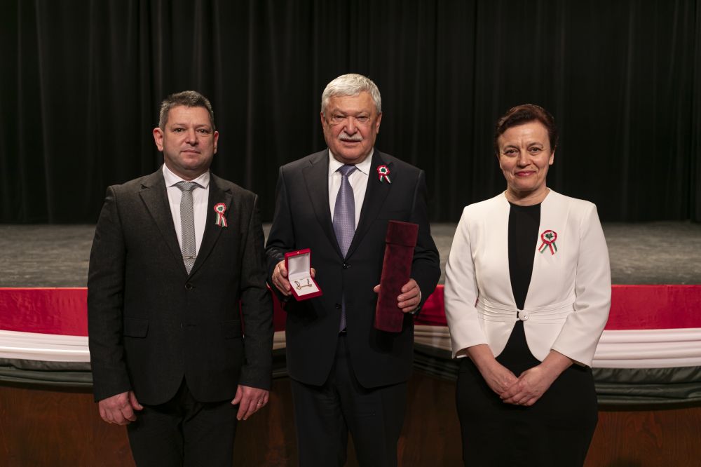 Díszpolgári címmel tüntették ki Dr. Csányi Sándort, a KITE tulajdonosát