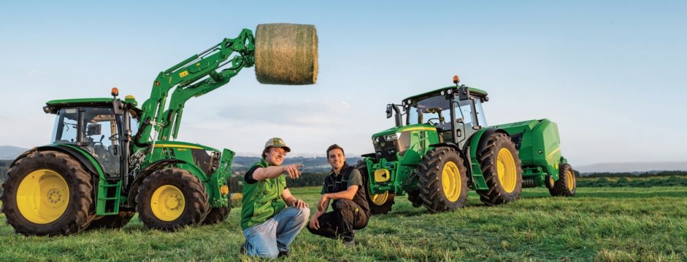 John Deere bálázó