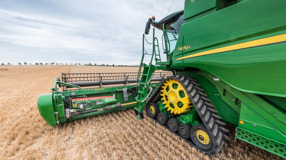 John deere hevederes járószerkezet