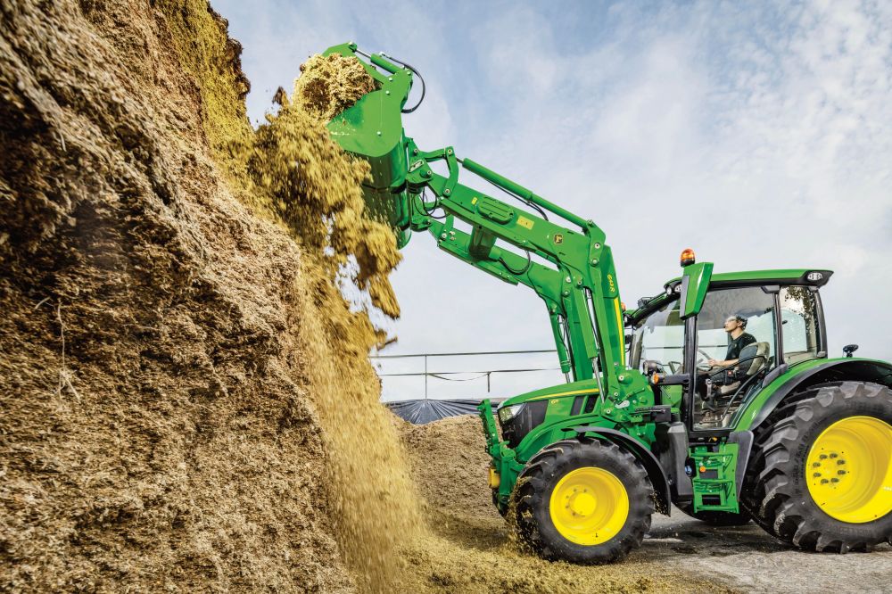 JOhn Deere 6R rakodóval